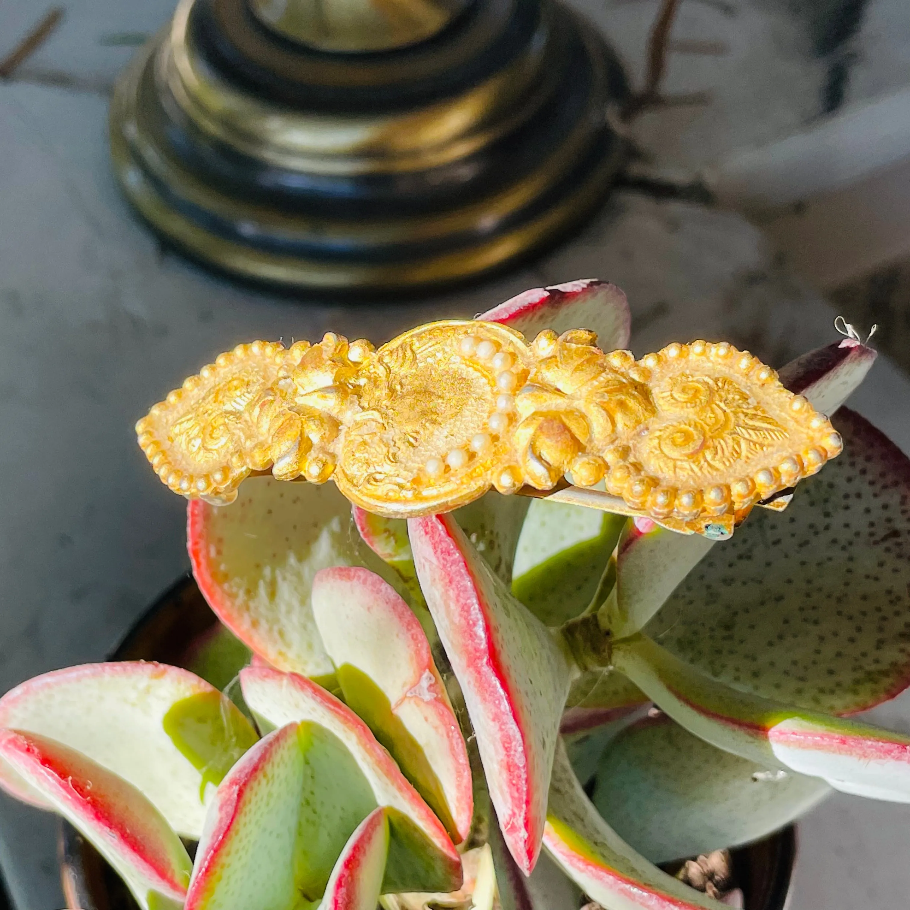 Antique Vintage Gold Tone Faux Seed Pearl Elegant Woman Ornate Hair Clip