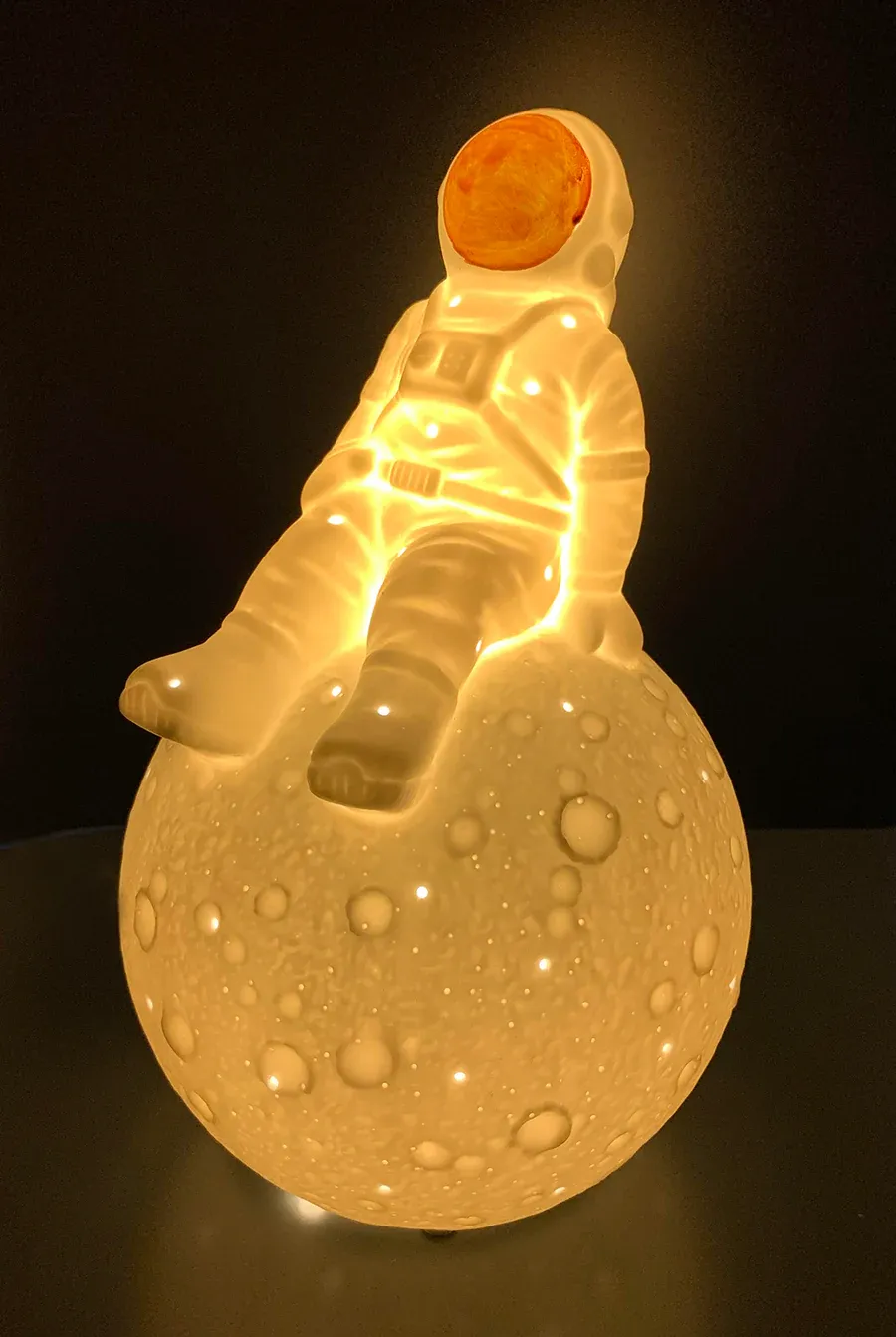 Astronaut Lamp