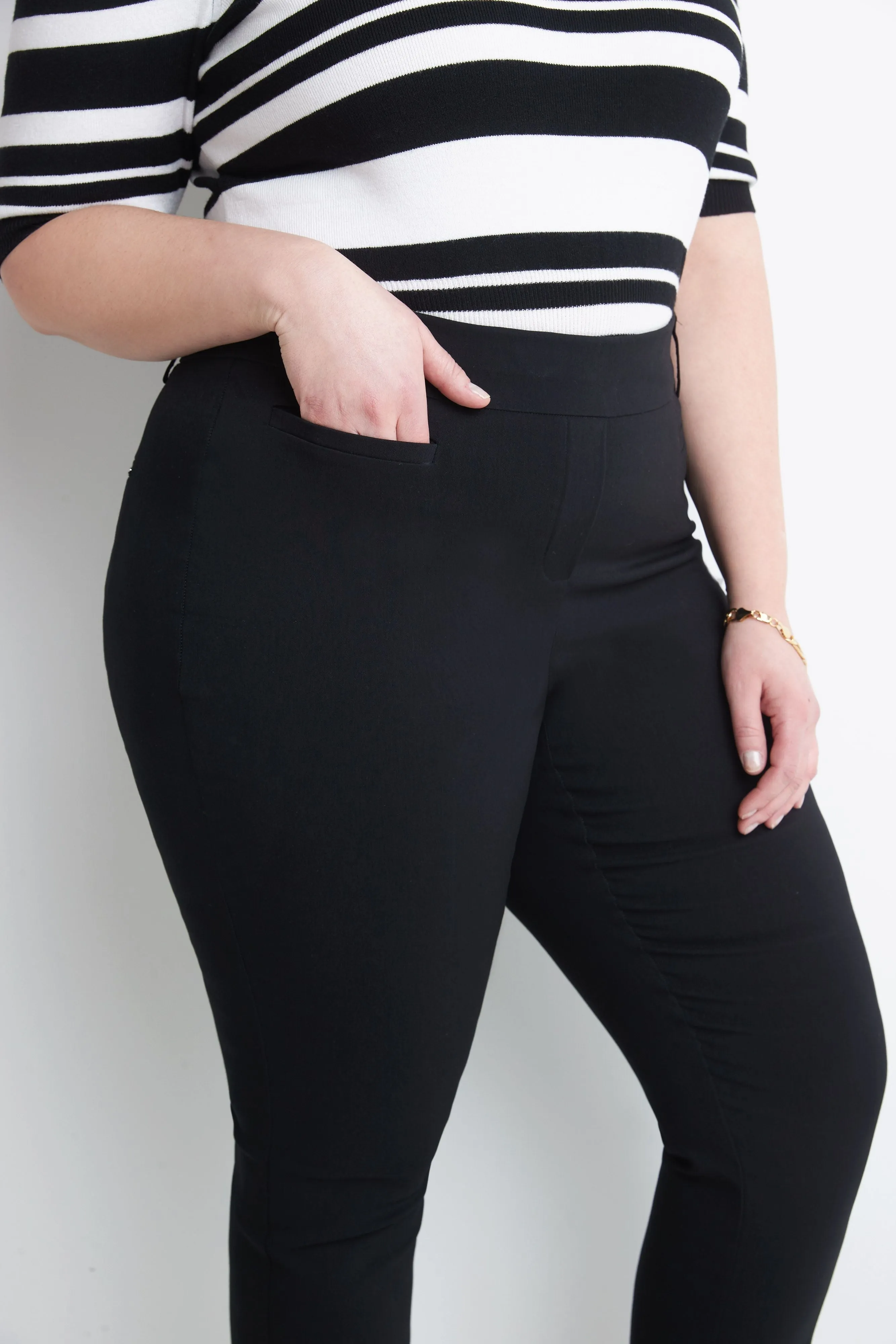 Curvy Pull-on Tummy Control Pants with Real Pockets