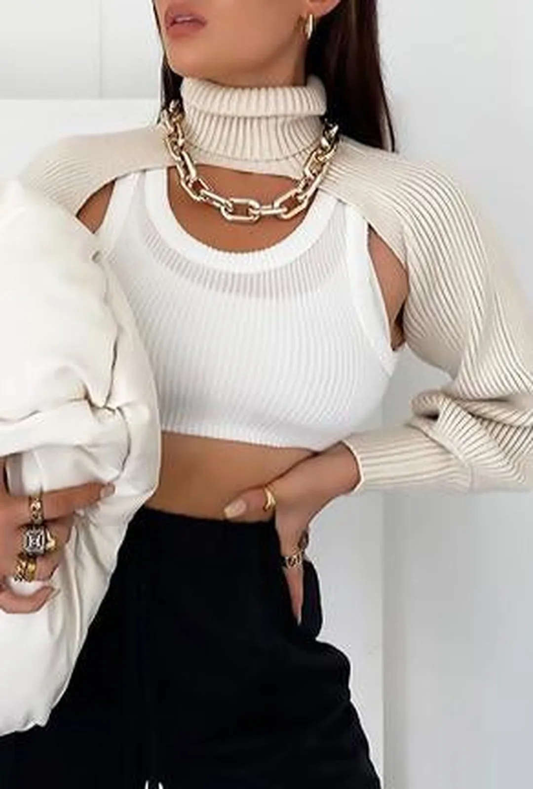 DORA - CROP SWEATER TOP