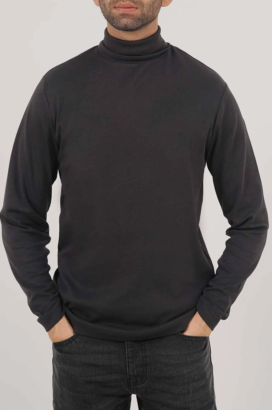 HIGH-NECK SWEATSHIRT