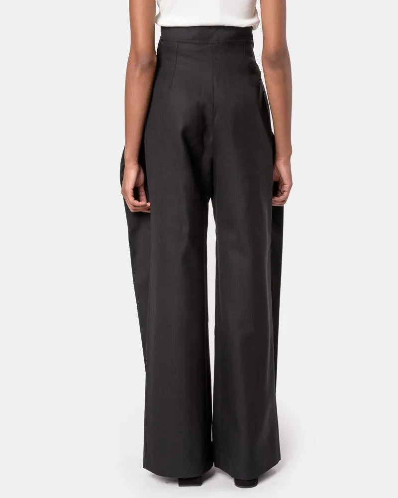 Le Pantalon Plat in Black