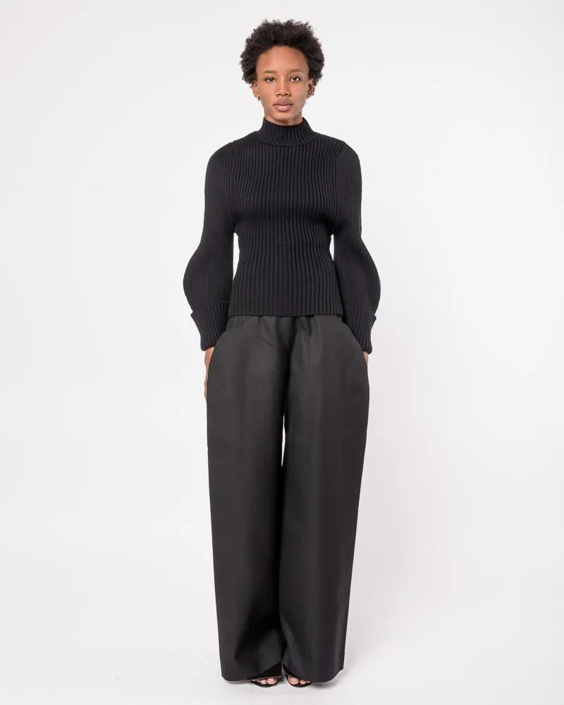 Le Pantalon Plat in Black